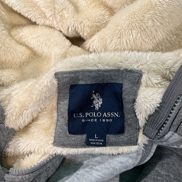 U.S. POLO ASSN. - Colorblocked Faux Fur Jacket - Picture 5 of 6